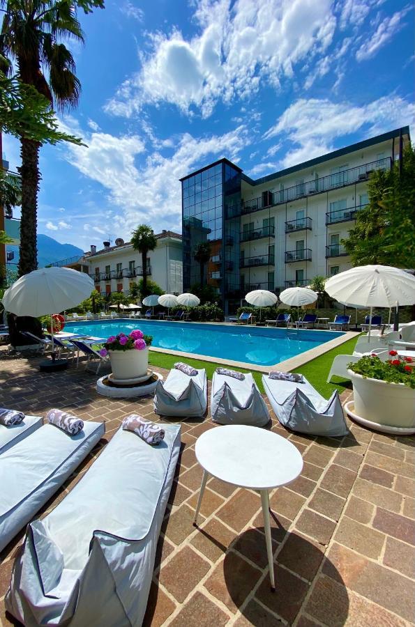 Hotel La Perla 3*