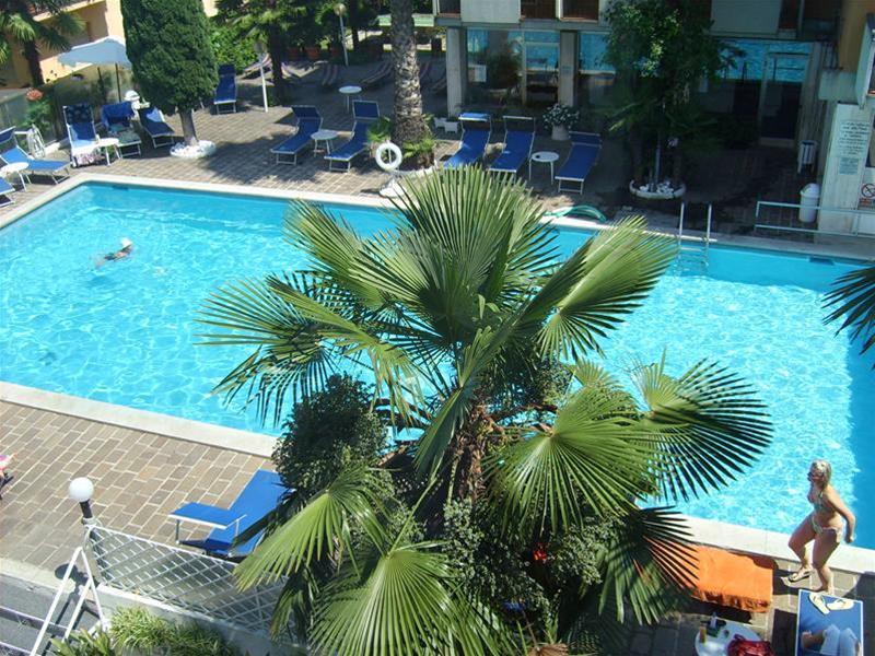 La Perla Hotel